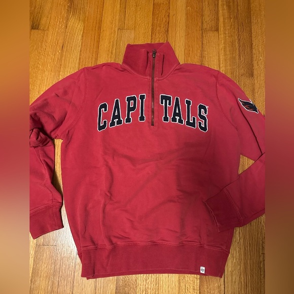 47 Washington Capitals MENS RED  LONG SLEEVE QTR ZIP FASHION PULLOVER Size M c5 - Picture 1 of 13